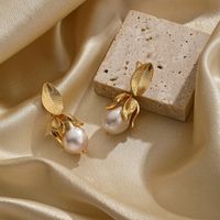 1 Pair Simple Style Leaf Plating Inlay Copper Pearl 18k Gold Plated Drop Earrings main image 4