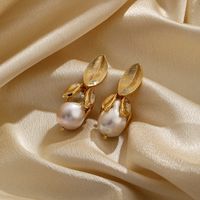 1 Pair Simple Style Leaf Plating Inlay Copper Pearl 18k Gold Plated Drop Earrings main image 3