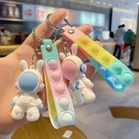 Cute Simple Style Astronaut Silica Gel Women's Keychain main image 2