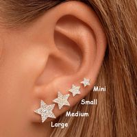 1 Paire Style Simple Pentacle Star Placage Incruster Métal Le Cuivre Zircon Or Blanc Plaqué Plaqué Or Boucles D'oreilles main image 6