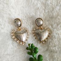 1 Pair Retro Commute Heart Shape Inlay Alloy Artificial Gemstones Drop Earrings main image 2