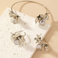 1 Set Elegant Vintage Style Flower Plating Inlay Metal Zircon Hoop Earrings main image 4