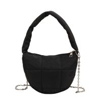 Mujeres Medio Poliéster Color Sólido Ropa De Calle Forma De Bola De Masa Hervida Cremallera Bolsas De Hombro Bolso Bandolera Bolsa Para Las Axilas main image 2