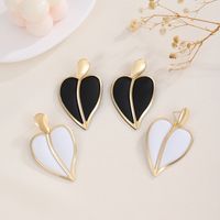 1 Pair Simple Style Heart Shape Plating Alloy 14k Gold Plated Ear Studs main image 4