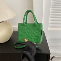 Women's All Seasons Pu Leather Solid Color Classic Style Square Zipper Handbag main image 5