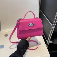 Frau Alle Jahreszeiten Pu-leder Einfarbig Klassischer Stil Quadrat Magnetschnalle Handtasche main image 6
