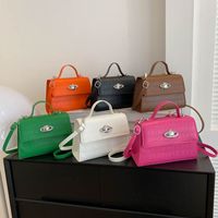 Women's All Seasons Pu Leather Solid Color Classic Style Square Magnetic Buckle Handbag main image 1