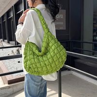 Women's Medium Polyester Cotton Solid Color Classic Style Square Zipper Shoulder Bag Crossbody Bag Square Bag main image 5