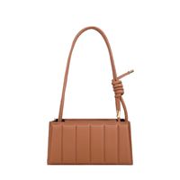 Femmes Toutes Les Saisons Faux Cuir Couleur Unie Vêtement De Rue Carré Fermeture Éclair Sac D'épaule Sac Sous Les Bras main image 2