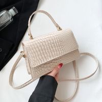 Women's Medium Pu Leather Solid Color Classic Style Square Magnetic Buckle Shoulder Bag Crossbody Bag Square Bag sku image 7