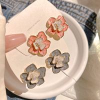1 Pair Vintage Style Sweet Simple Style Flower Alloy Ear Studs main image 2