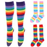 Unisex Mode Regenbogen Streifen Polyester Baumwolle Crew Socken Ein Paar main image 3