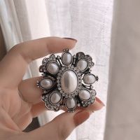 Retro Geometric Alloy Plating Inlay Artificial Pearls Unisex Brooches main image 2