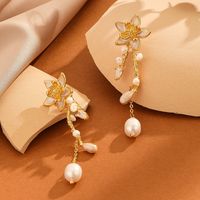 1 Pair Simple Style British Style Pentagram Flower Inlay Copper Crystal Freshwater Pearl Drop Earrings main image 2