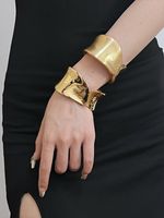 Retro Solid Color Alloy Plating Women's Bangle main image 5