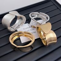 Retro Solid Color Alloy Plating Women's Bangle main image 2