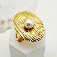 304 Stainless Steel Gold Plated Elegant Vintage Style Plating Inlay Oval Pearl Open Rings main image 1