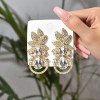 Elegant Luxurious Lady Leaf Alloy Inlay Artificial Gemstones Women's Earrings main image 6