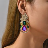 Elegant Luxurious Lady Leaf Alloy Inlay Artificial Gemstones Women's Earrings main image 9