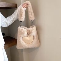 Femmes Automne Hiver Peluche Forme De Cœur Couleur Unie Élégant Vacances Vêtement De Rue Fil À Coudre Seau Boucle Magnétique Sac D'épaule Sac À Main Sac Seau main image 6