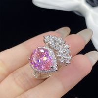 Élégant Les Gouttelettes D'eau Fleur Le Cuivre Placage Incruster Zircon Anneaux Des Boucles D'oreilles Collier sku image 2