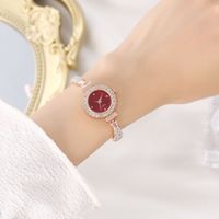 Classic Style Solid Color Telescopic Rope Quartz Women's Watches main image 3