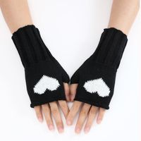 Women's Sweet Heart Shape Gloves 1 Pair main image 4