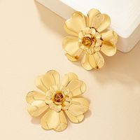 1 Paar Einfacher Stil Blume Überzug Metall Vergoldet Ohrstecker main image 5