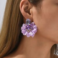 1 Pair Retro Flower Cloth Inlay Rhinestones Women's Ear Studs main image 3