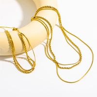 201 Edelstahl Titan Stahl Vergoldet Einfacher Stil Strassenmode Überzug Einfarbig Geschichtete Halskette main image 4