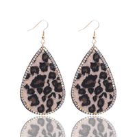 1 Pair Elegant Classic Style Streetwear Leopard Plating Inlay Pu Leather Rhinestones Drop Earrings sku image 2