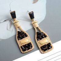 1 Pair Retro Luxurious Wine Bottle Plating Hollow Out Inlay Zinc Alloy Artificial Pearls Rhinestones Drop Earrings main image 6