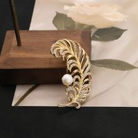 Elegant Retro Flower Alloy Plating Inlay Freshwater Pearl Women's Brooches 1 Piece sku image 22