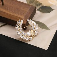Elegant Retro Flower Alloy Plating Inlay Freshwater Pearl Women's Brooches 1 Piece sku image 23