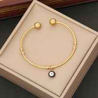 Simple Style Commute Round Eye Stainless Steel 18K Gold Plated Cuff Bracelets In Bulk sku image 7