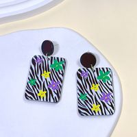 1 Pair Simple Style Streetwear Geometric Flower Arylic Drop Earrings sku image 4