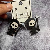 1 Pair Punk Halloween Pattern Skull Ghost Wood Earrings main image 3