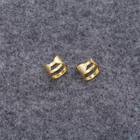 1 Pièce Style Simple Couleur Unie Couches Placage Le Cuivre Le Cuivre Plaqué Or Clips D'oreille main image 4