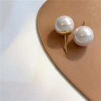 1 Pair Elegant Lady Geometric Plating Imitation Pearl Ear Studs sku image 4