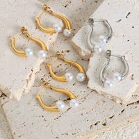 1 Pair Elegant Baroque Style Solid Color Plating Imitation Pearl Titanium Steel 18k Gold Plated Earrings main image 9