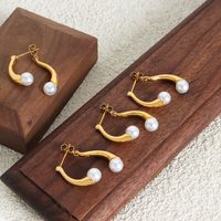 1 Pair Elegant Baroque Style Solid Color Plating Imitation Pearl Titanium Steel 18k Gold Plated Earrings main image 2