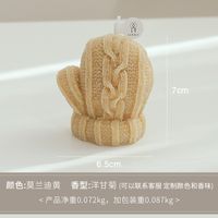 Cute Gloves Paraffin Candle sku image 2