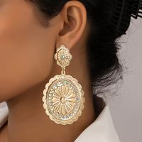 1 Pair Retro Oval Flower Plating Inlay Alloy Artificial Rhinestones 14k Gold Plated Drop Earrings main image 1