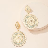 1 Pair Retro Oval Flower Plating Inlay Alloy Artificial Rhinestones 14k Gold Plated Drop Earrings main image 3