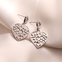 1 Pair Vintage Style Simple Style Heart Shape Plating Hollow Out Inlay 304 Stainless Steel Zircon 18K Gold Plated Drop Earrings main image 2