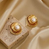 1 Pair Simple Style Commute Solid Color Layered Plating Inlay Copper Pearl 18k Gold Plated Ear Studs main image 5