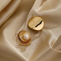 1 Pair Simple Style Commute Solid Color Layered Plating Inlay Copper Pearl 18k Gold Plated Ear Studs main image 3