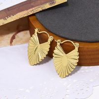 1 Paar Vintage-stil Herzform Überzug Aushöhlen Kupfer Versilbert Reif Ohrringe sku image 3