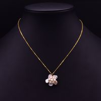 Retro Shell Copper Plating Inlay Pearl 18k Gold Plated Pendant Necklace sku image 10