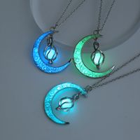 European And American Halloween Hot Hollow Moon Luminous Lucky Tree Clavicle Chain Accessories Necklace Factory In Stock Ornament main image 7